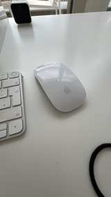 Apple Magic Mouse - Image 2