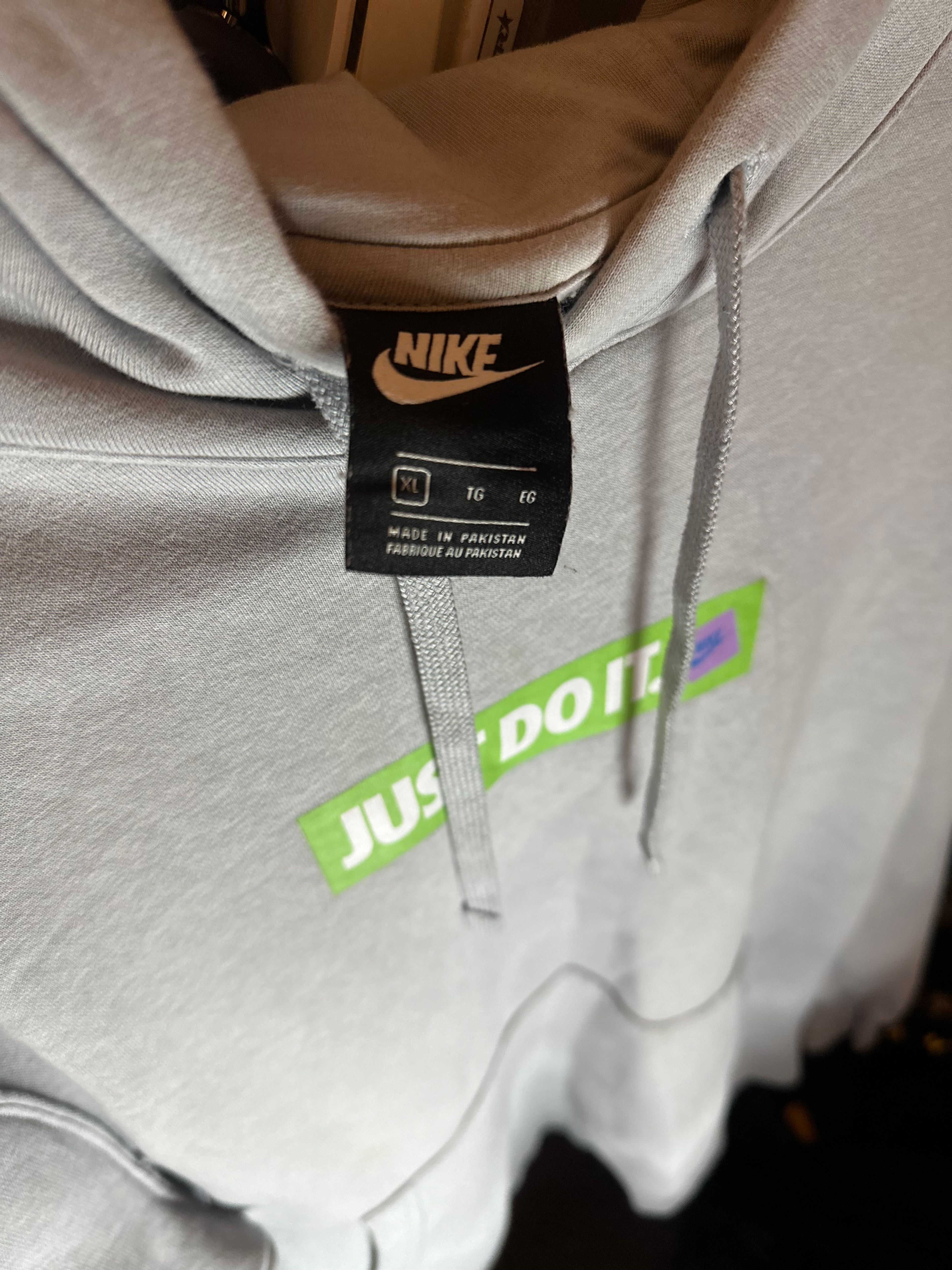 Nike Sportswear Just Do It Box Logo Hoodie - Image 3