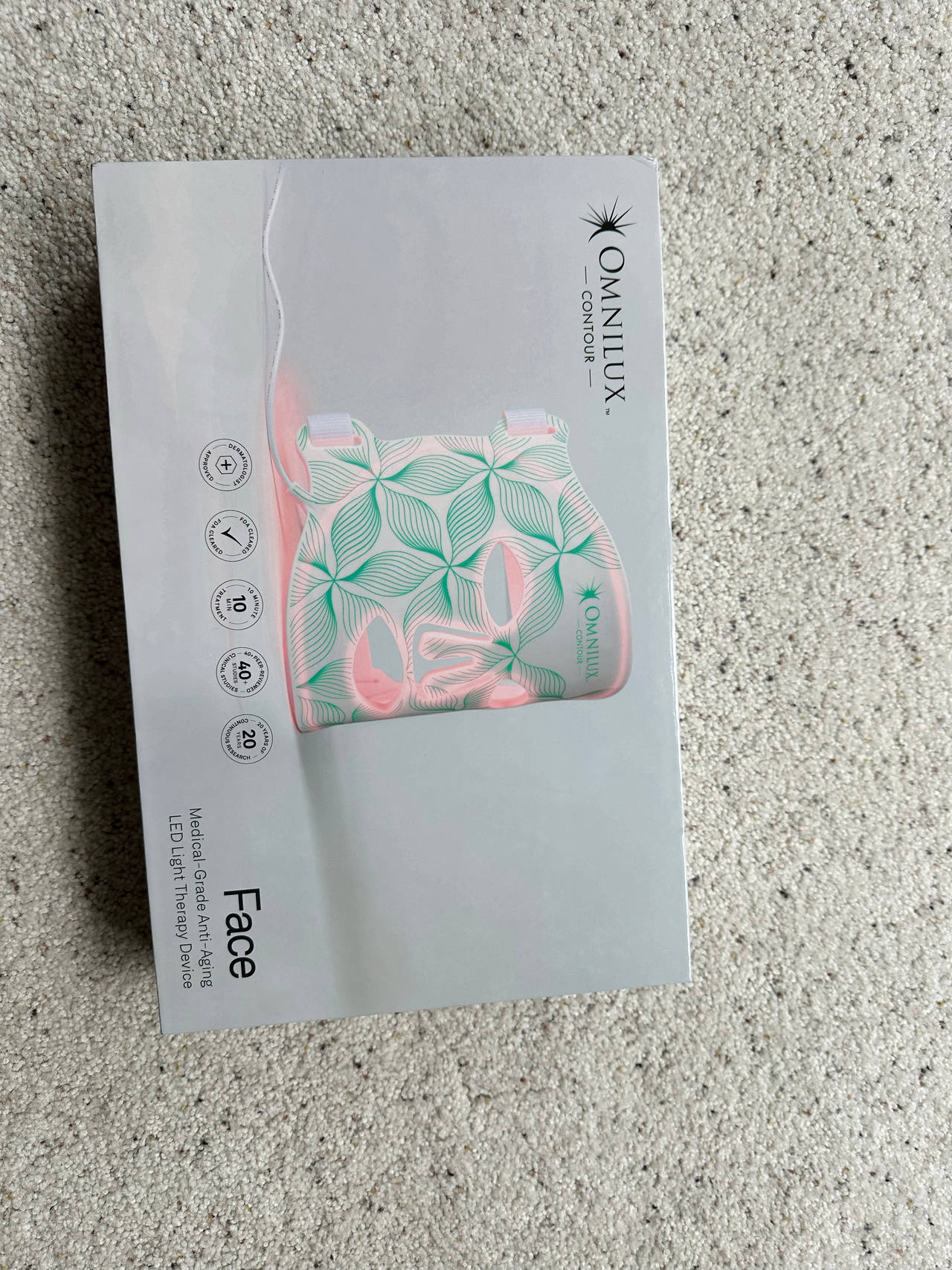 Omnilux Contour Face