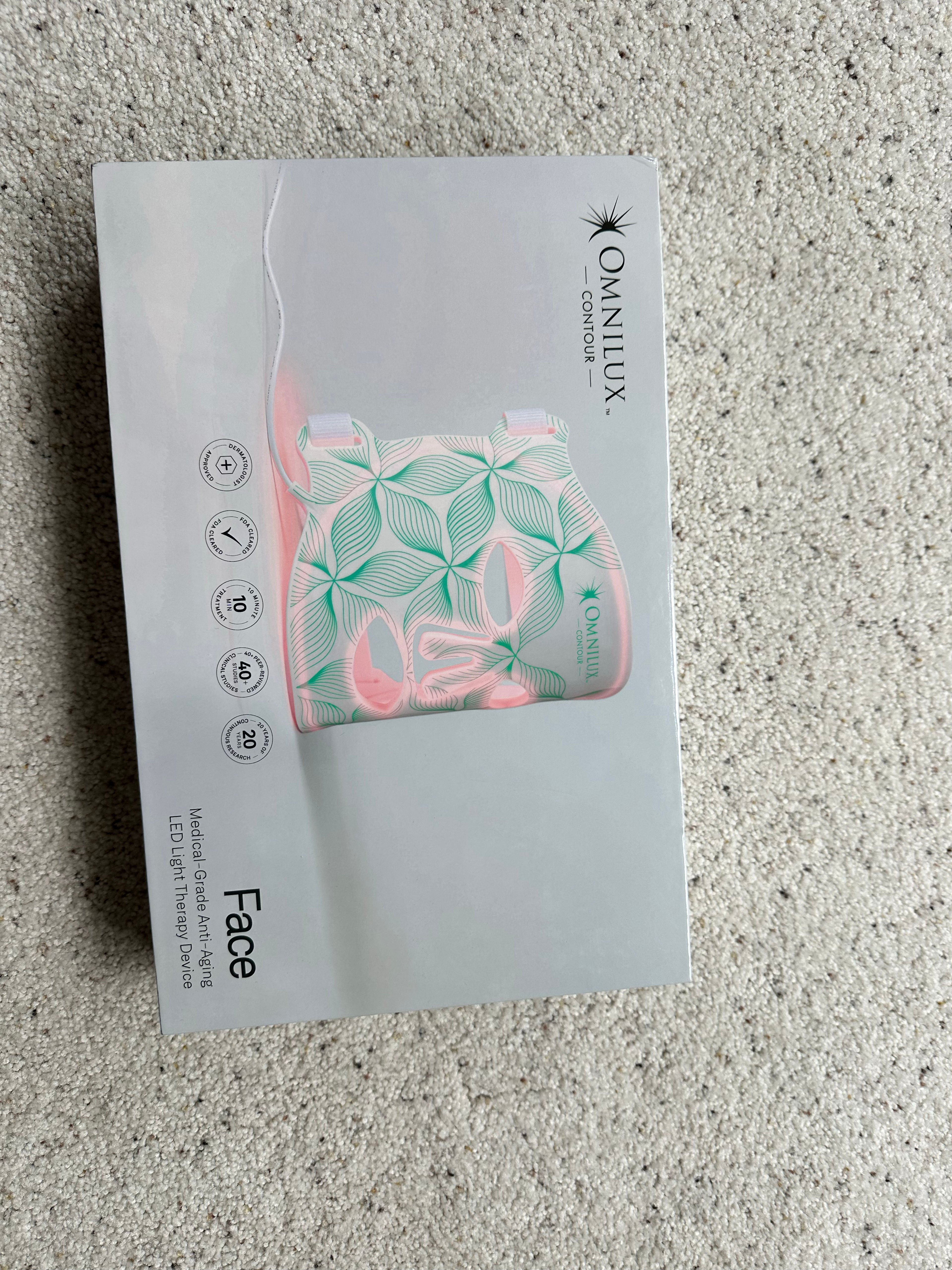 Omnilux Contour Face