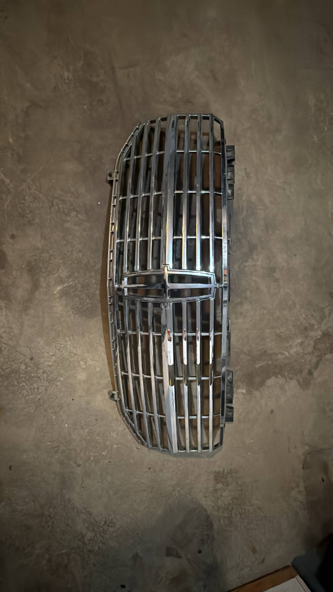 2008 Lincoln Navigator Front Grill 