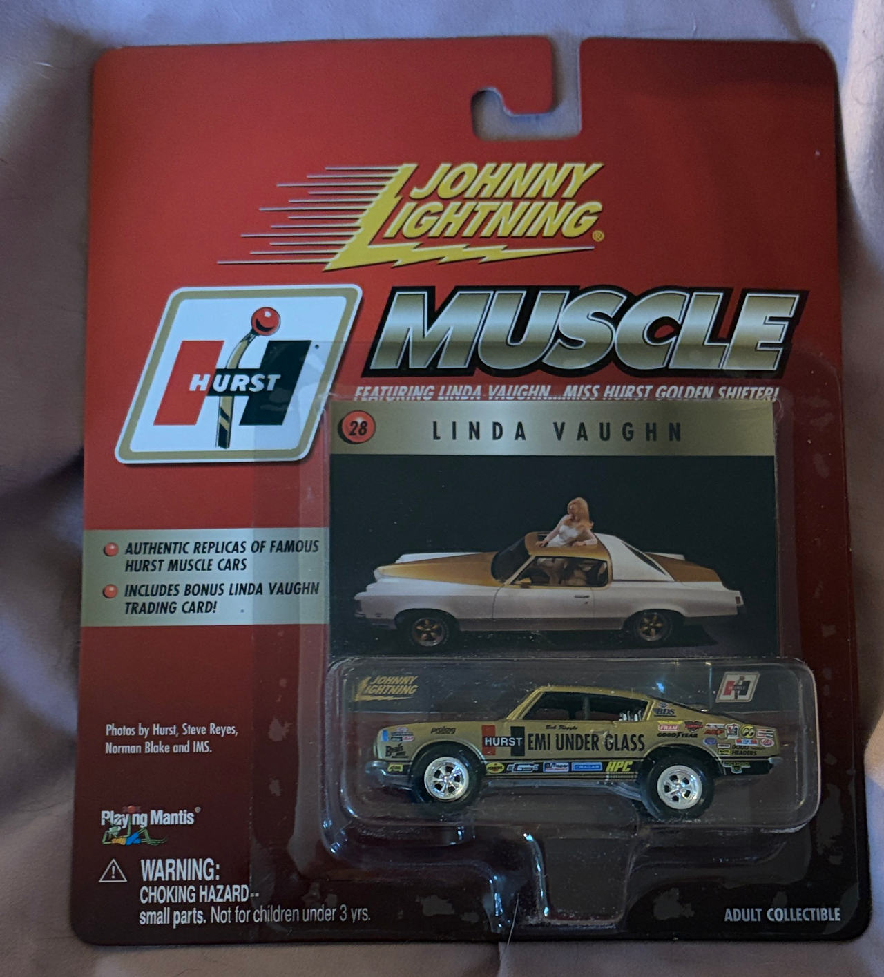 Johnny Lightning Hurst Muscle Hemi Under Glass Barracuda