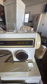 Kenmore Ultra-Stitch 8 Sewing Machine - Image 2
