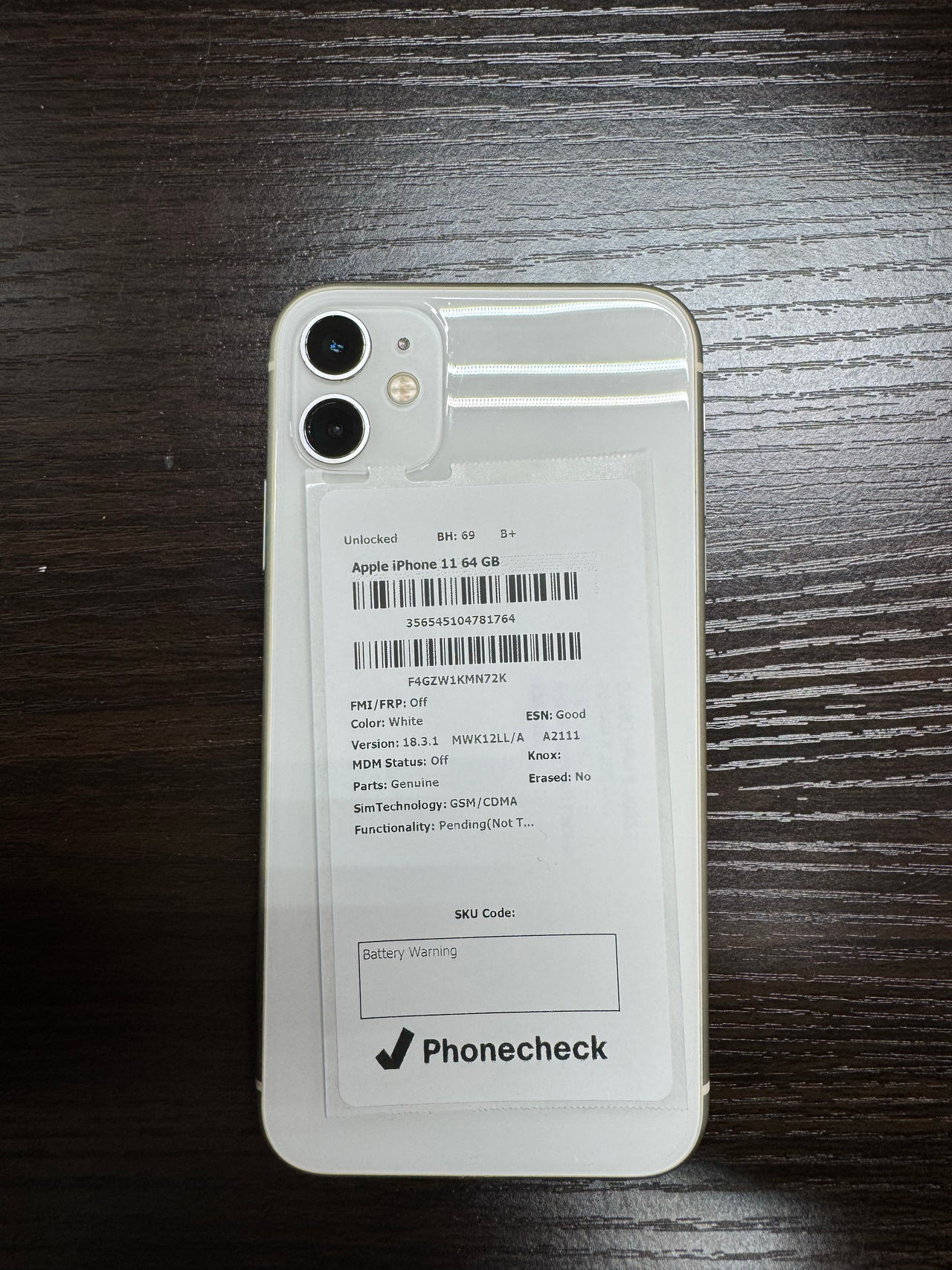 Apple iPhone 11 64GB White Unlocked 69% Battery