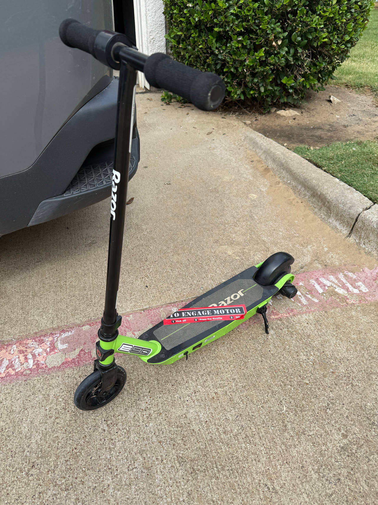 Razor Power Core E90 Electric Scooter