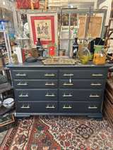 9-drawer dresser - Image 2