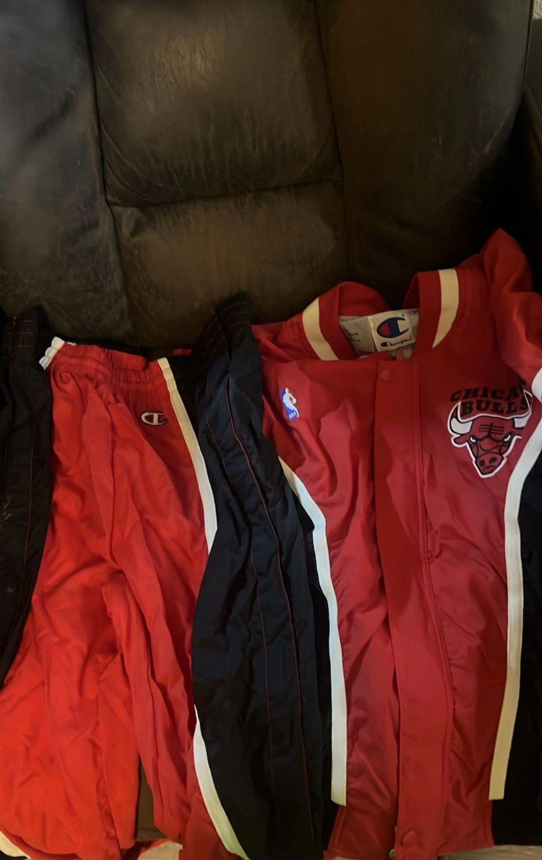 Chicago Bulls Warm-Up Jacket and Pants Set size large