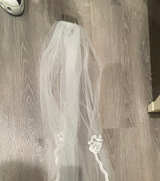 Lace Edge Bridal Veil with Comb - Image 1