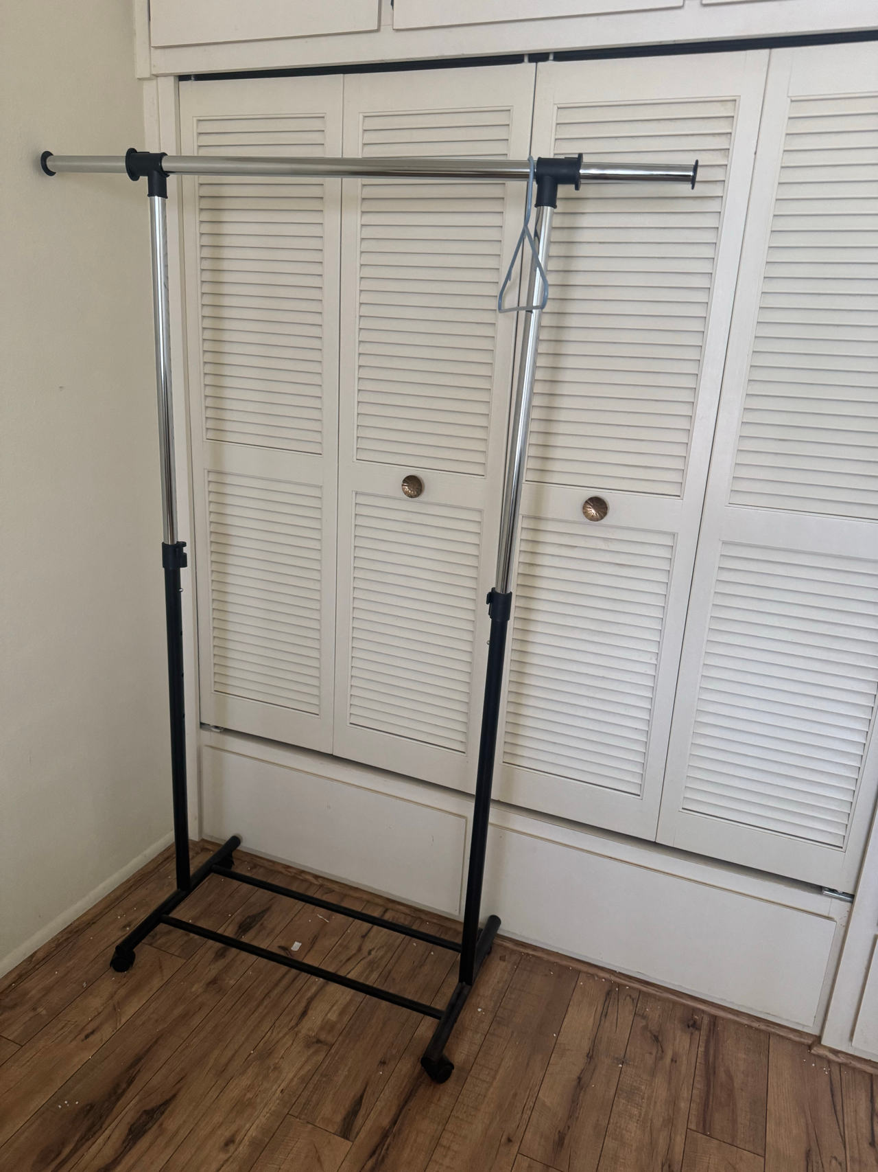 Adjustable Garment Rack