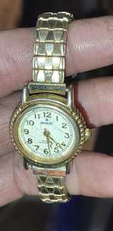 Signet Vintage Gold Tone Watch - Image 3