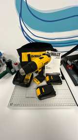 DeWalt 20V Max Cordless Drill/Driver Kit - Image 7