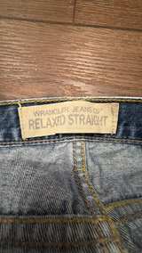 Wrangler baggy jeans, decent condition has slight heel bite at the bottom. - Image 5