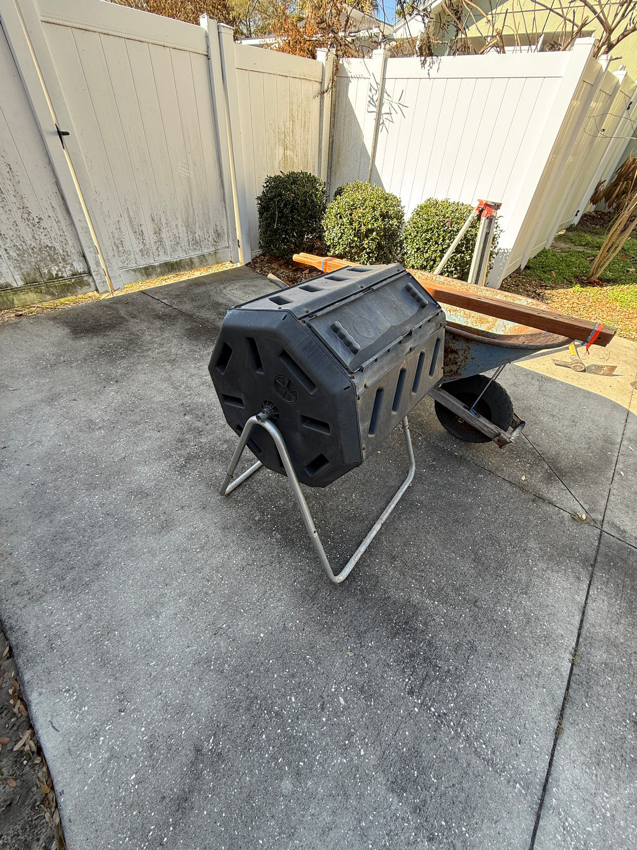FCMP Outdoor IM4000 Dual Chamber Tumbling Composter