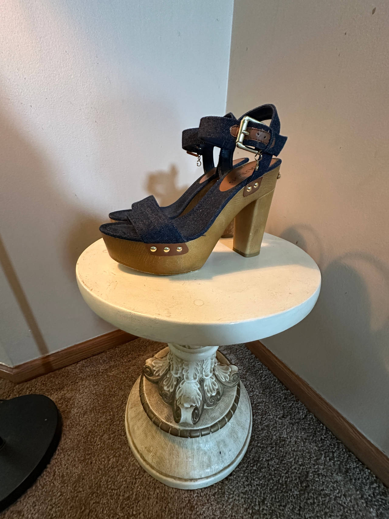 Guess - Platform Chunky Heel Sandal