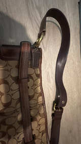 Coach Signature Hobo Bag - Image 5