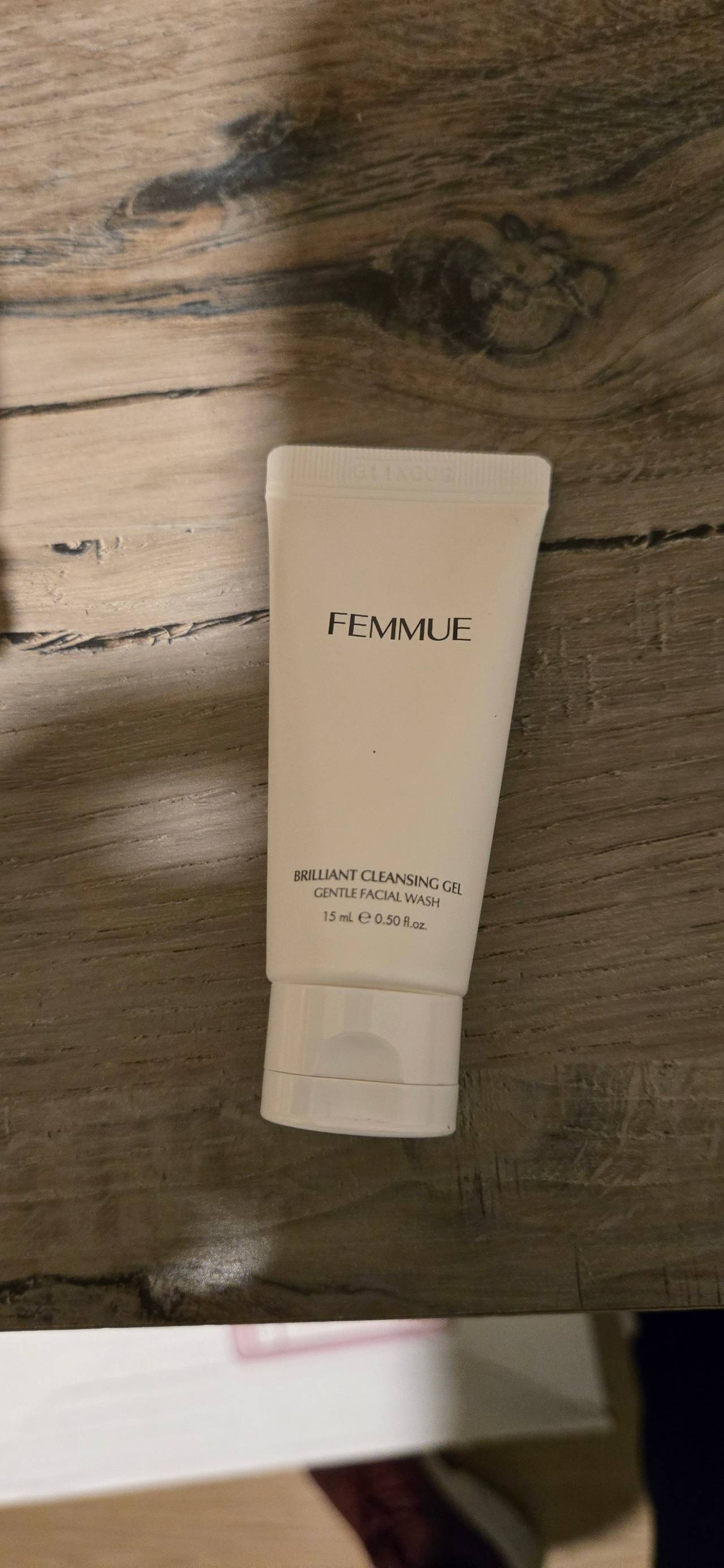 FEMMUE Brilliant Cleansing Gel Gentle Facial Wash 15ml