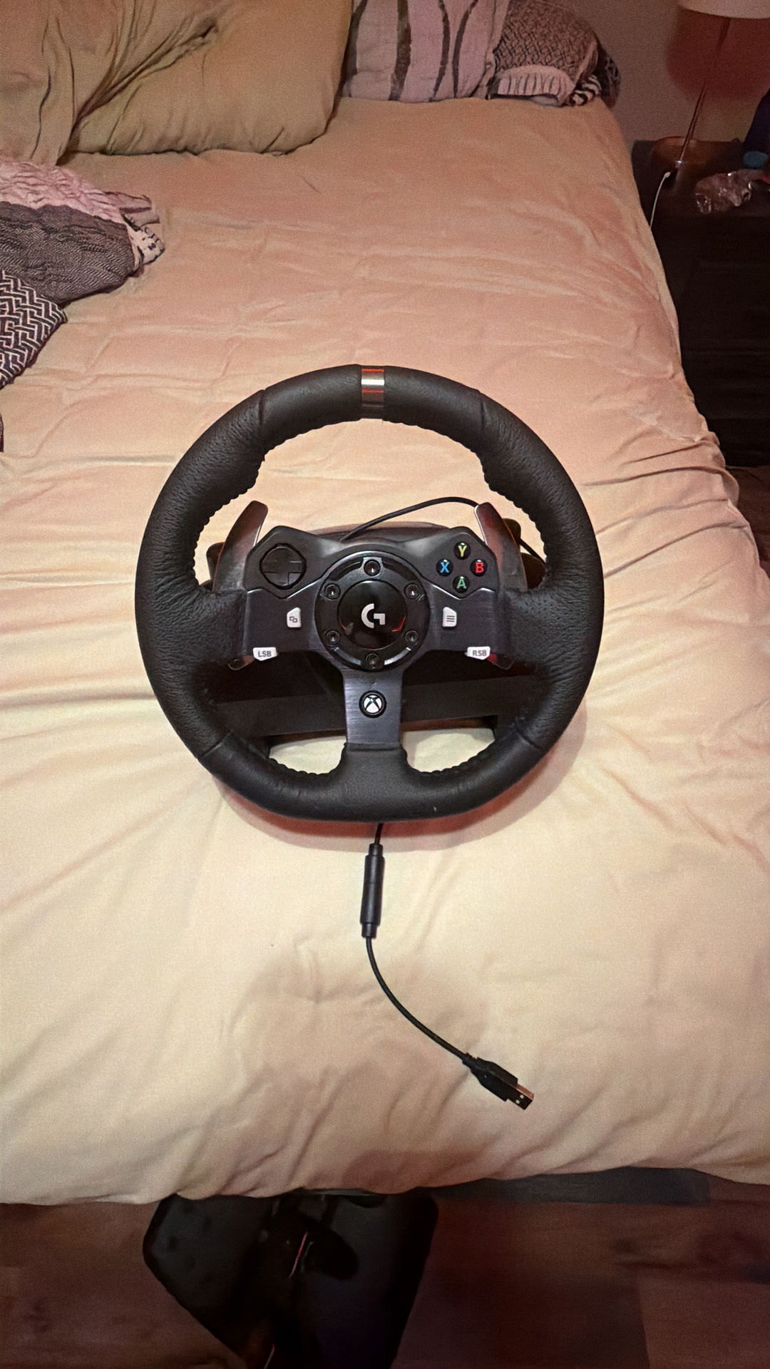 Logitech G920 Driving Force Racing Wheel