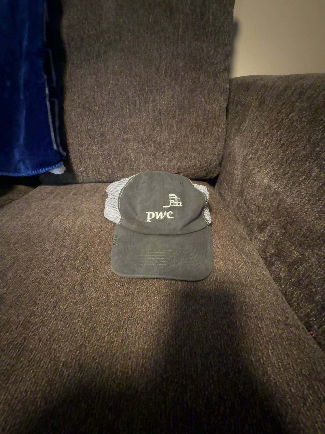 Baseball Snapback Cap Gray Mesh