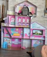 KidKraft Dollhouse - Image 1