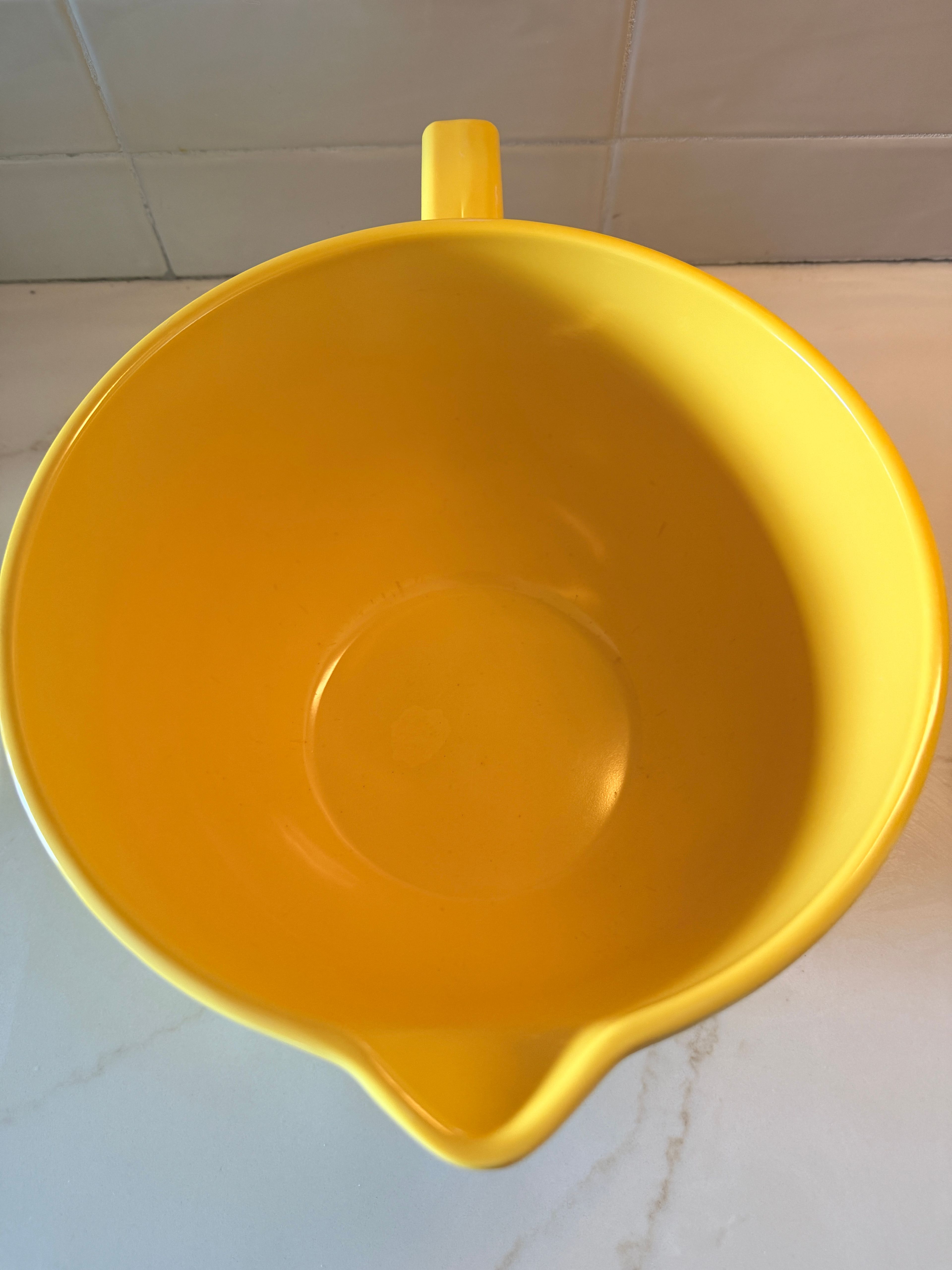Gourmet Art Bee Hive Yellow Melamine Mixing Bowl - Image 2