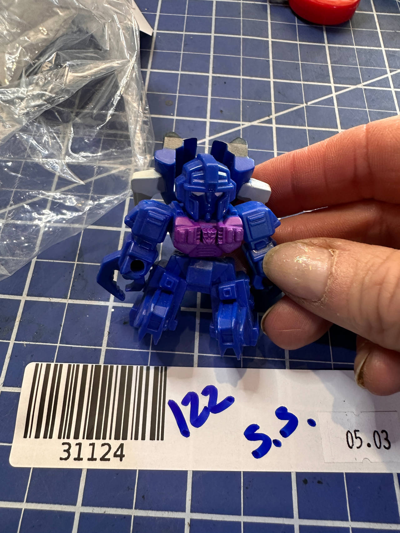 Transformers Bot Shots Soundwave B001