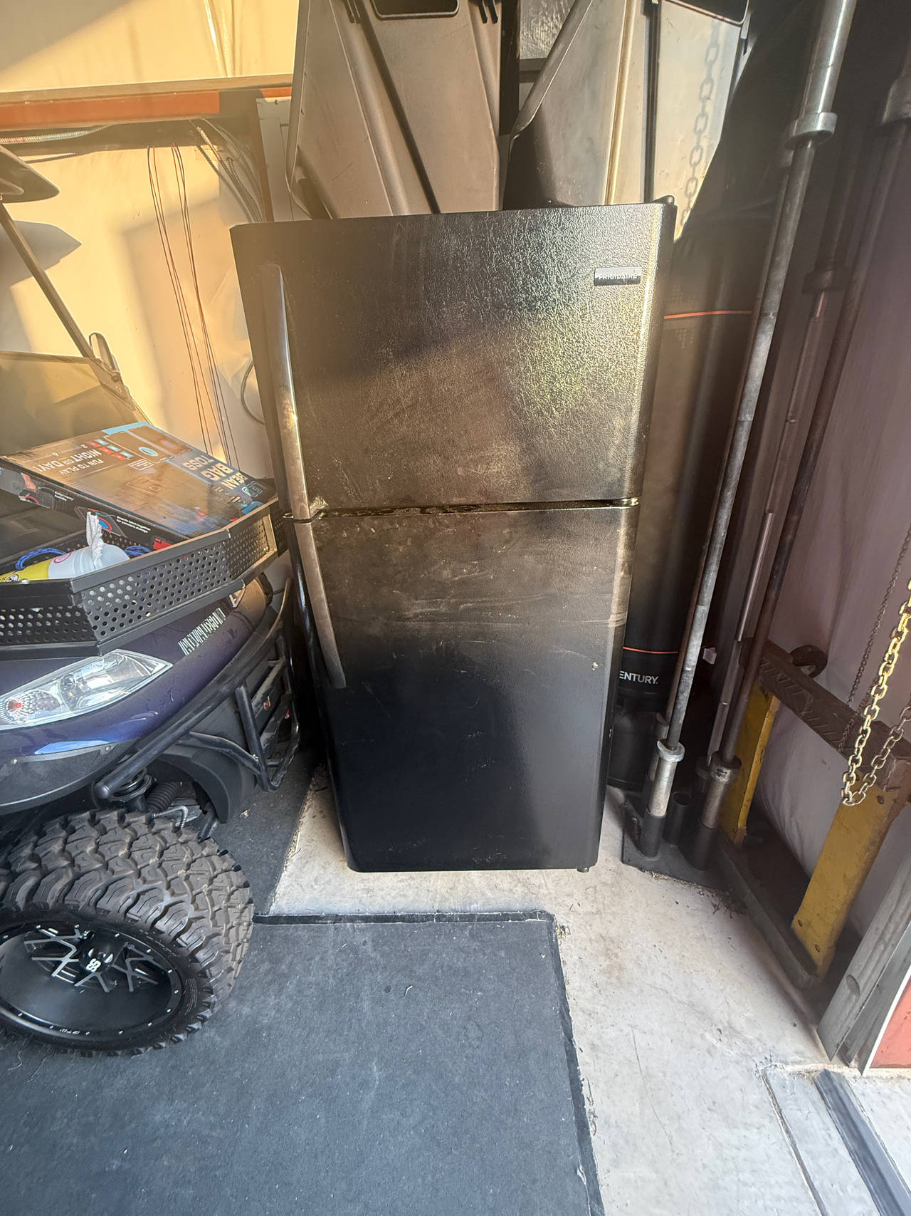 Frigidaire 18.3 Cu. Ft. Top Freezer Refrigerator