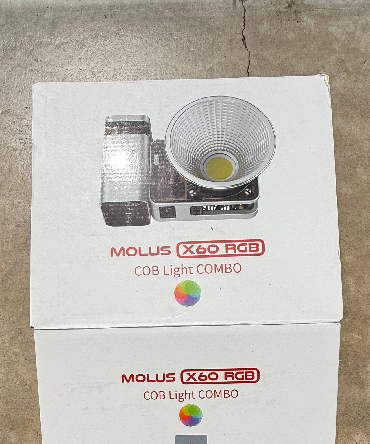 Zhiyun Molus X60 RGB COB Light Combo