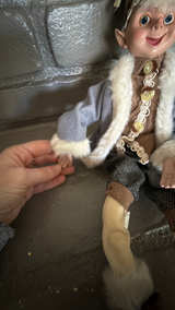 Posable Elf Figurine 16-inch - broken hand. - Image 2