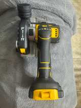 DeWalt DCS438B 20V MAX XR Brushless 3 in. Cut-Off Tool - Image 4