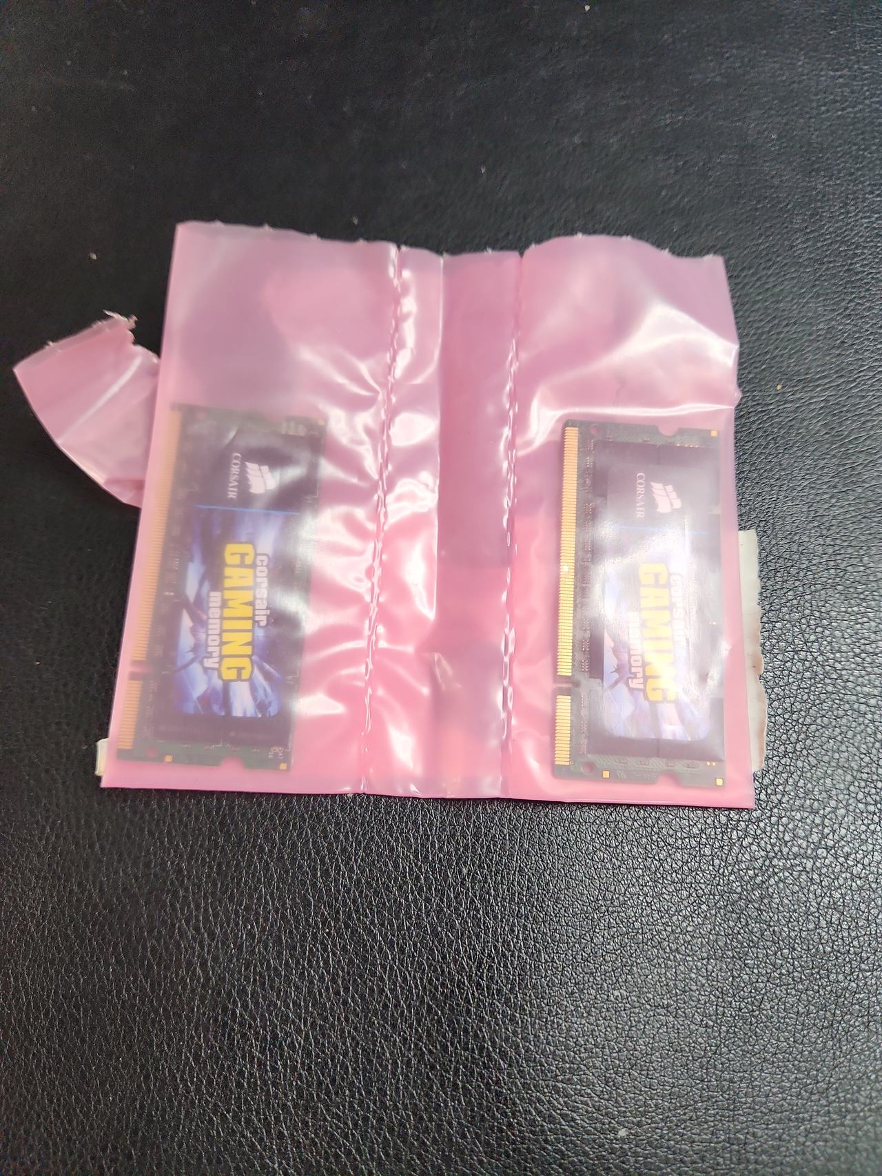 x2 Corsair Gaming Memory 2GB DDR2 SODIMM Laptop RAM