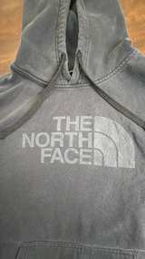 The North Face Half Dome Pullover Hoodie medium - Image 2