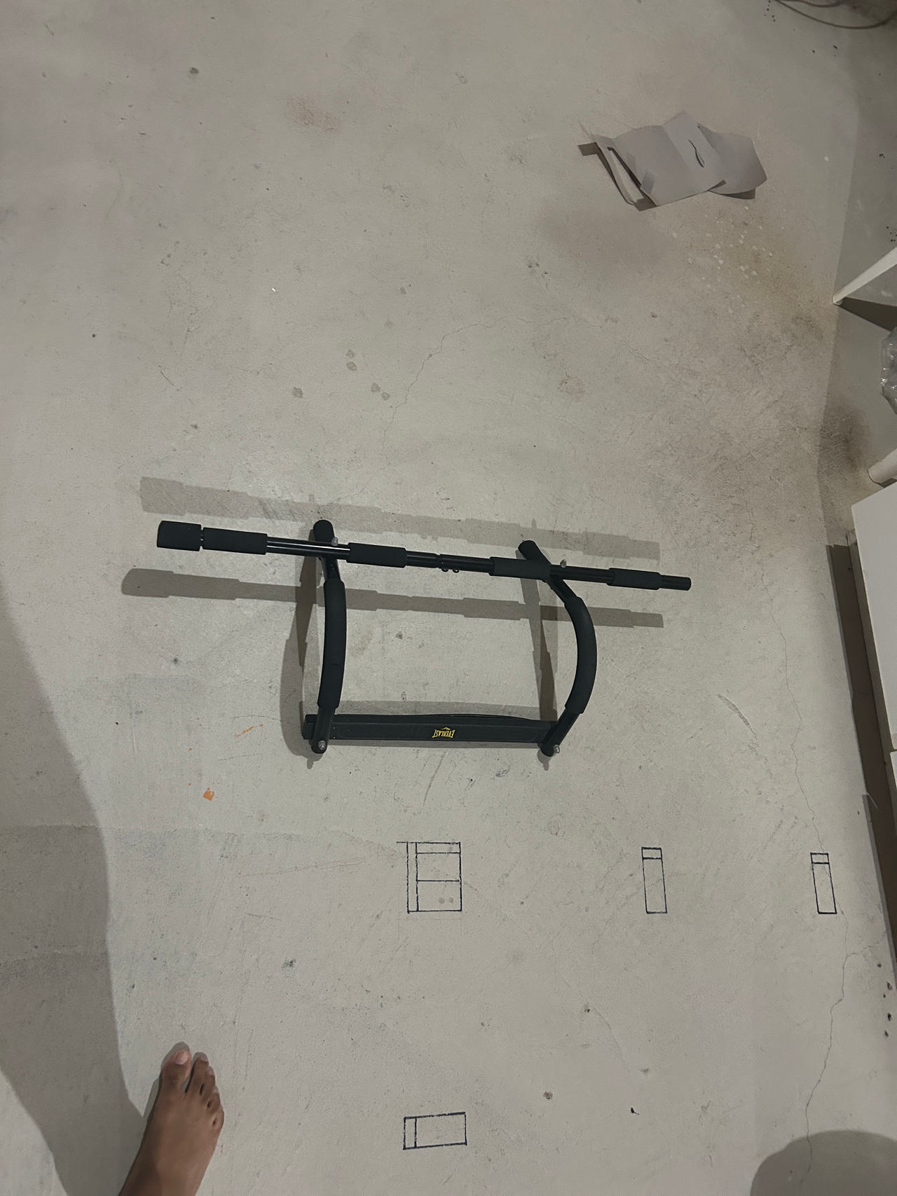 Doorway Pull-Up Bar
