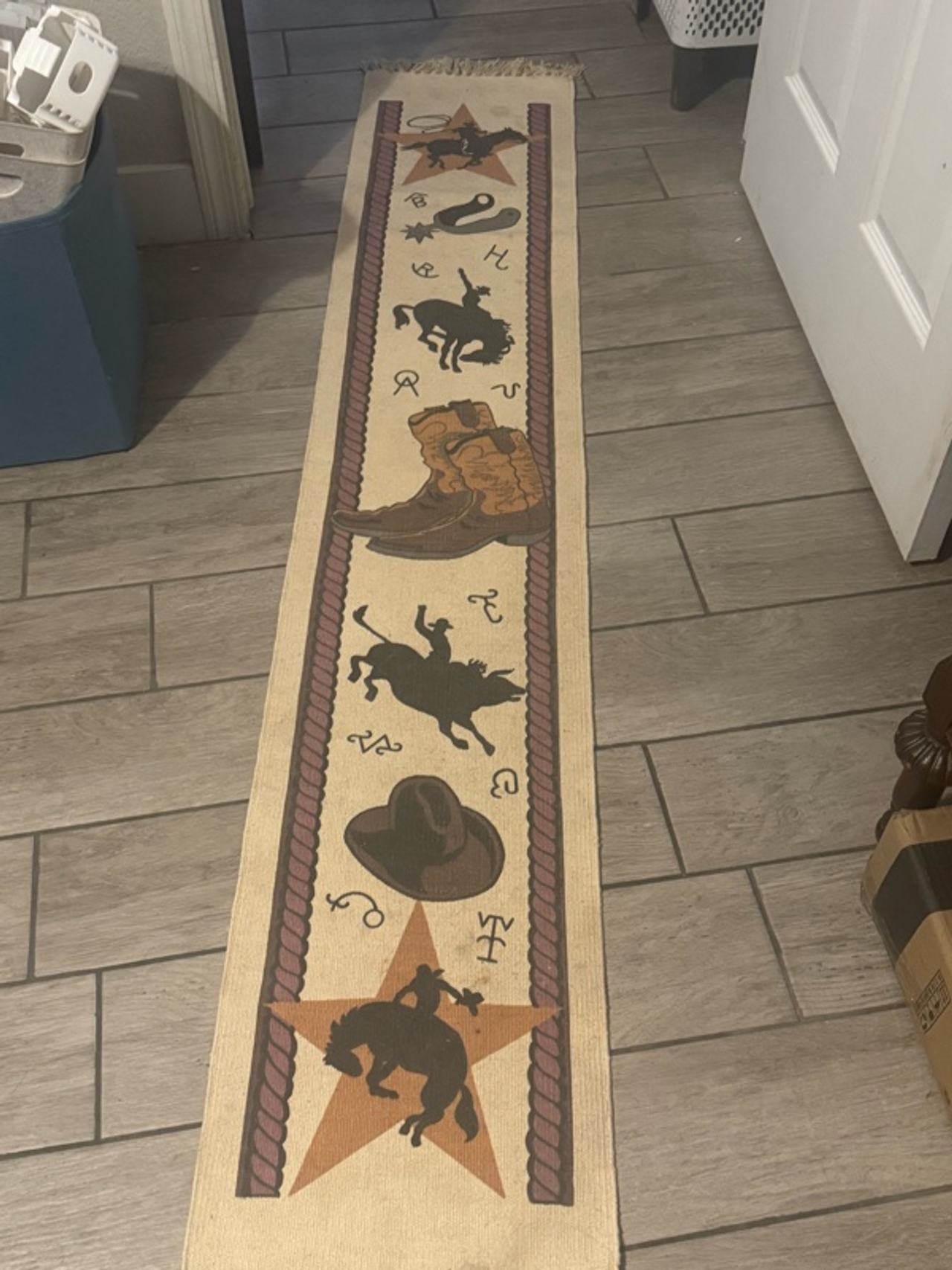 Western Cowboy Table Runner Beige