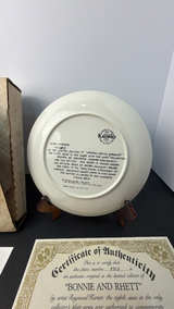 Knowles Gone With The Wind Lacing Scarlett Collector Plate - Image 5