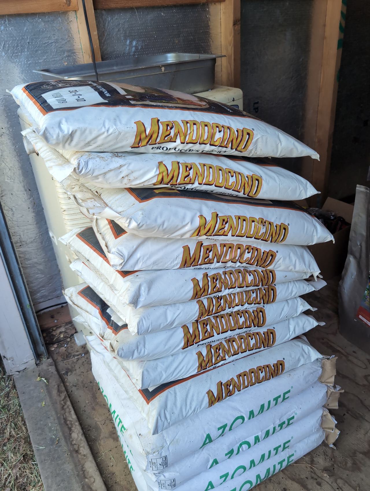 Grow More Mendocino Producer's Choice Veg Vigor 30-10-10 Fertilizer
