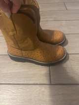 Women's Ariat Fat Bsby Ostrich Leather Cowboy Boots SIZE 9.5 - Image 4