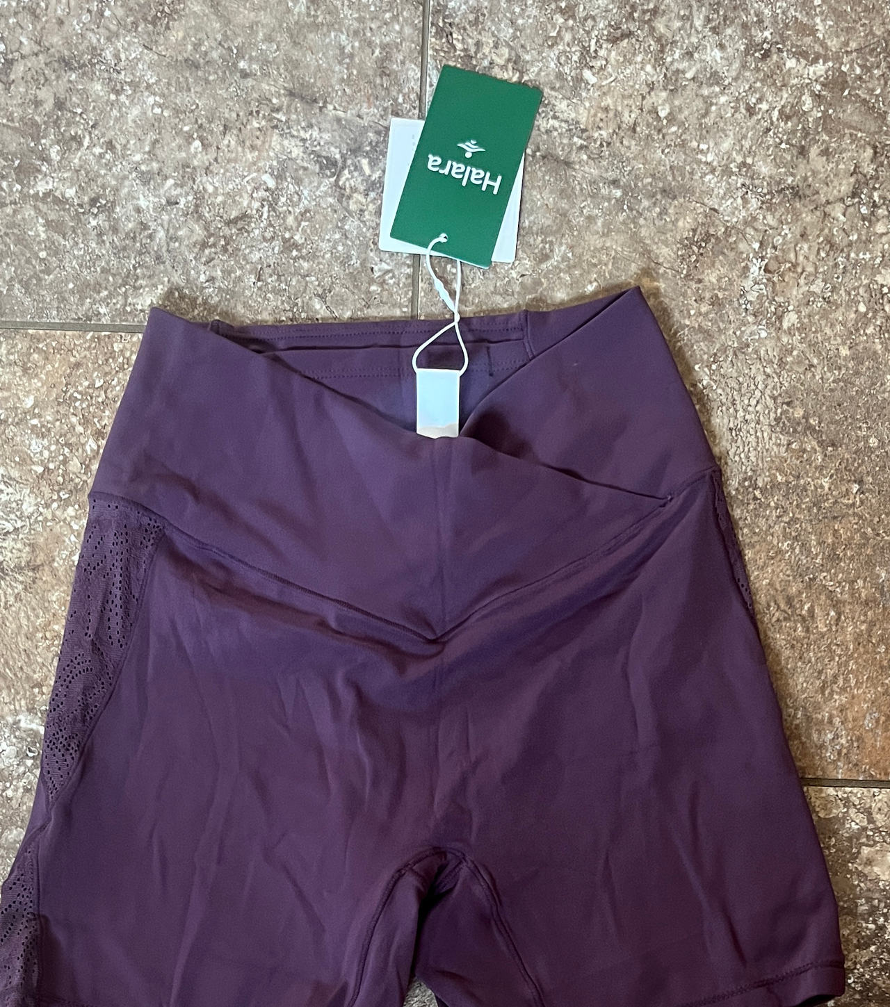 Halara Crossover Mesh shorts nwt size medium