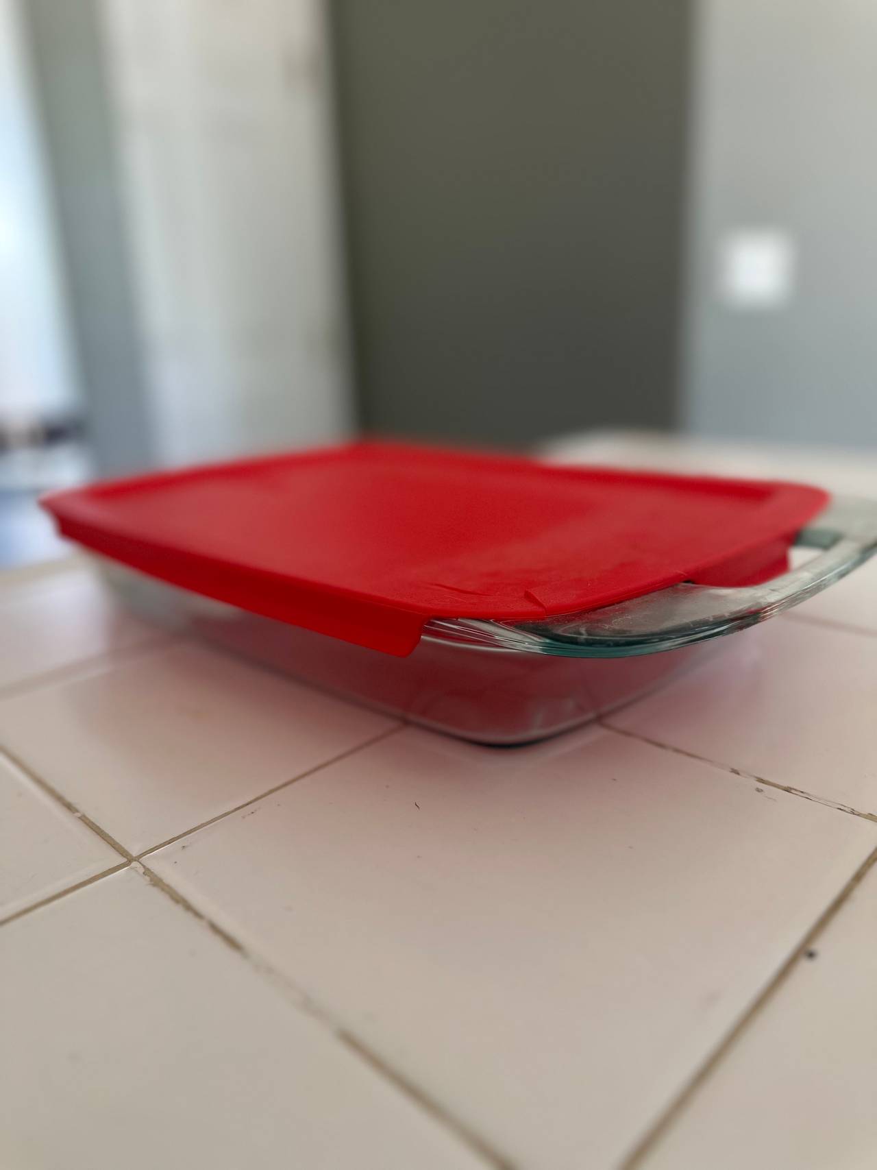 Pyrex Glass Baking Dish with Lid