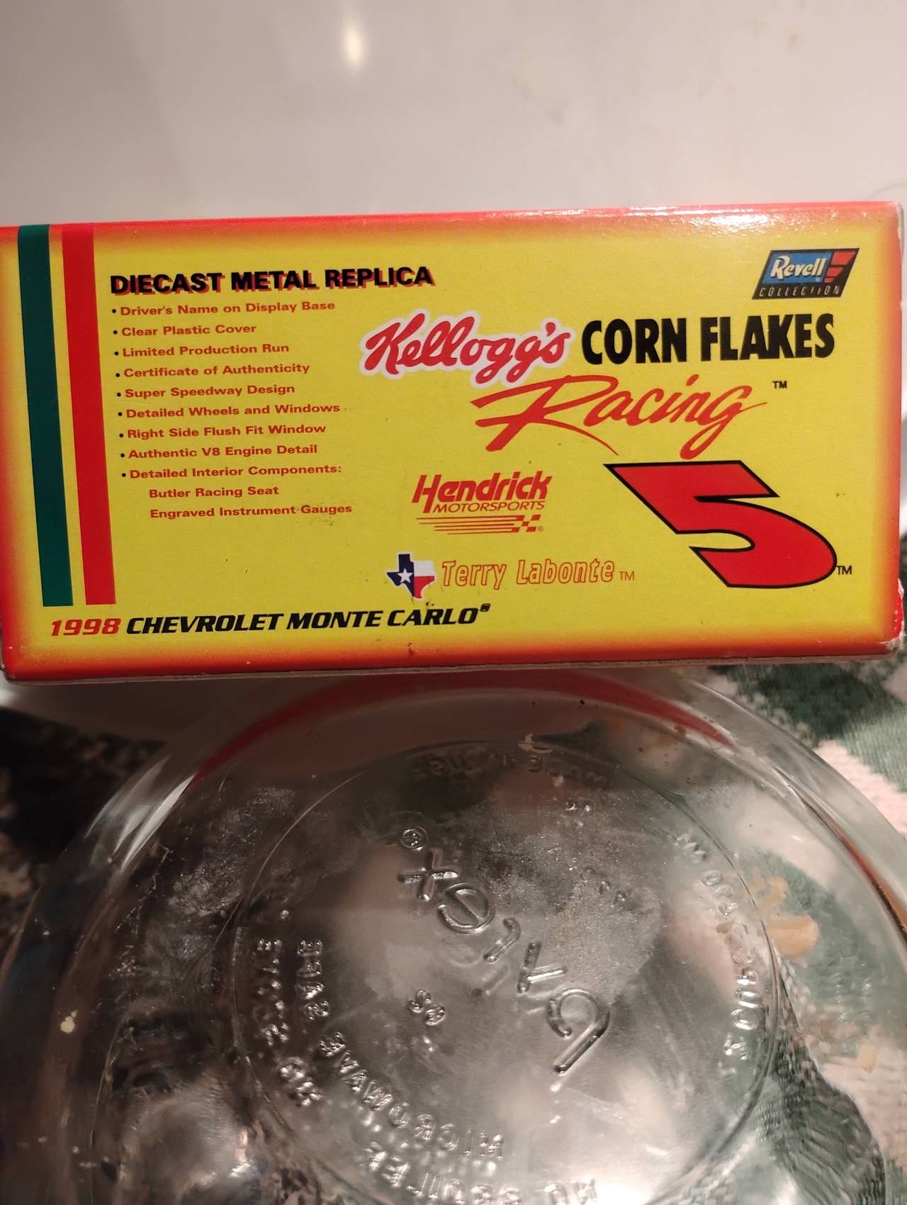 Revell Terry Labonte #5 Kellogg's 1/24 Diecast Car