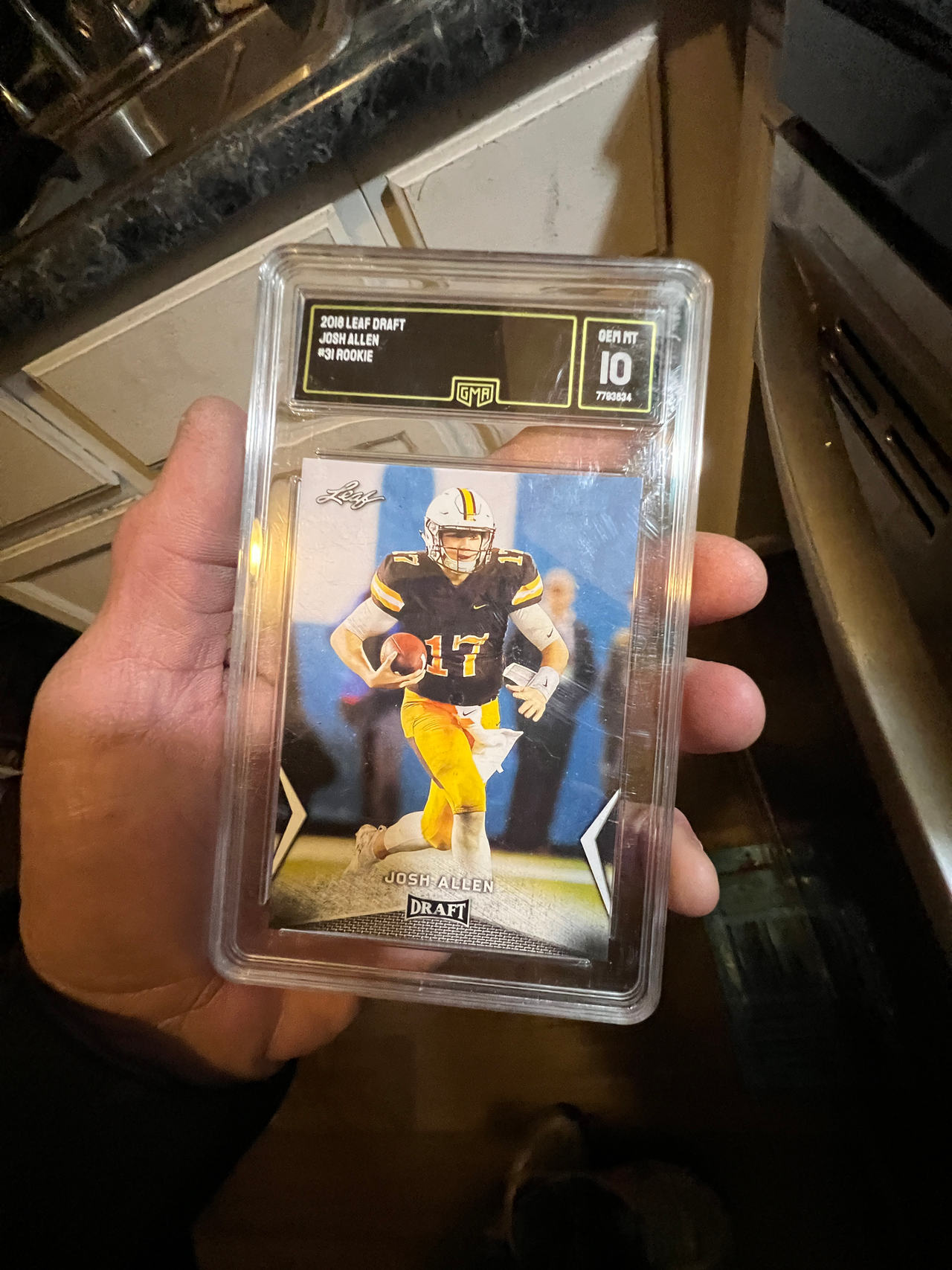 2018 Leaf Draft Josh Allen #31 Rookie Card GMA 10