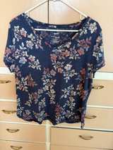Sonoma Goods for Life The Everyday Tee Floral V-Neck - Image 7