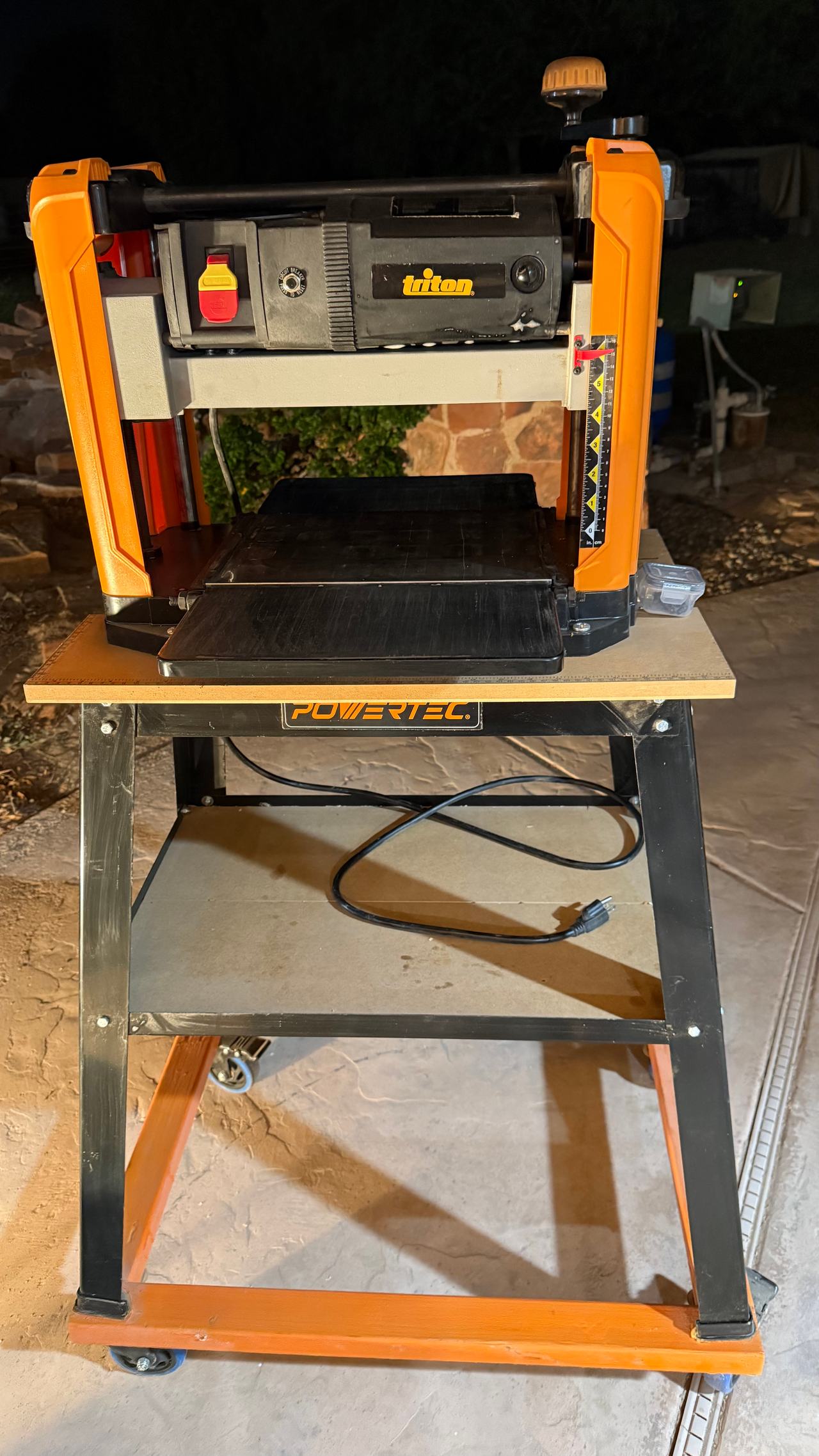 Triton TPT125 12.5-Inch Thickness Planer with Rolling Stand