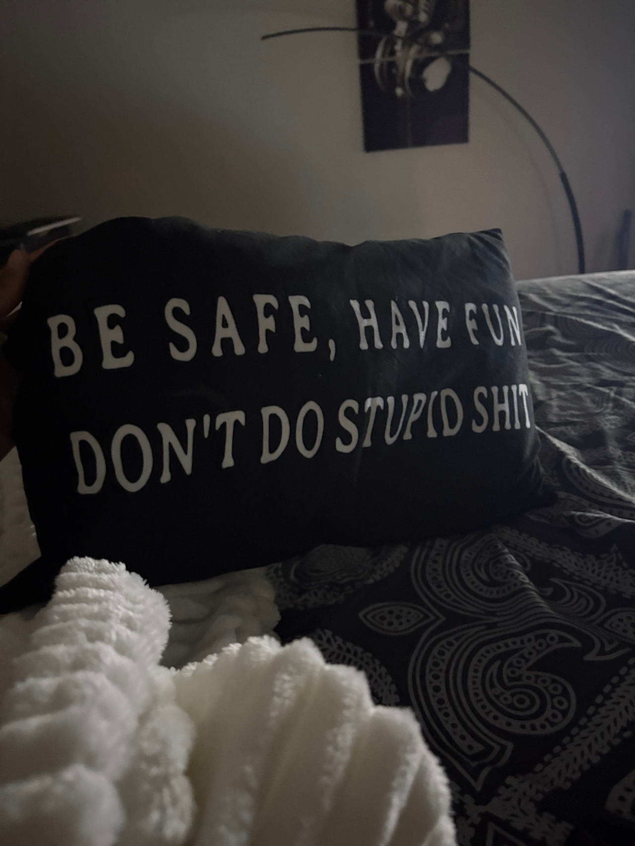 Decorative Throw Pillow with Quote