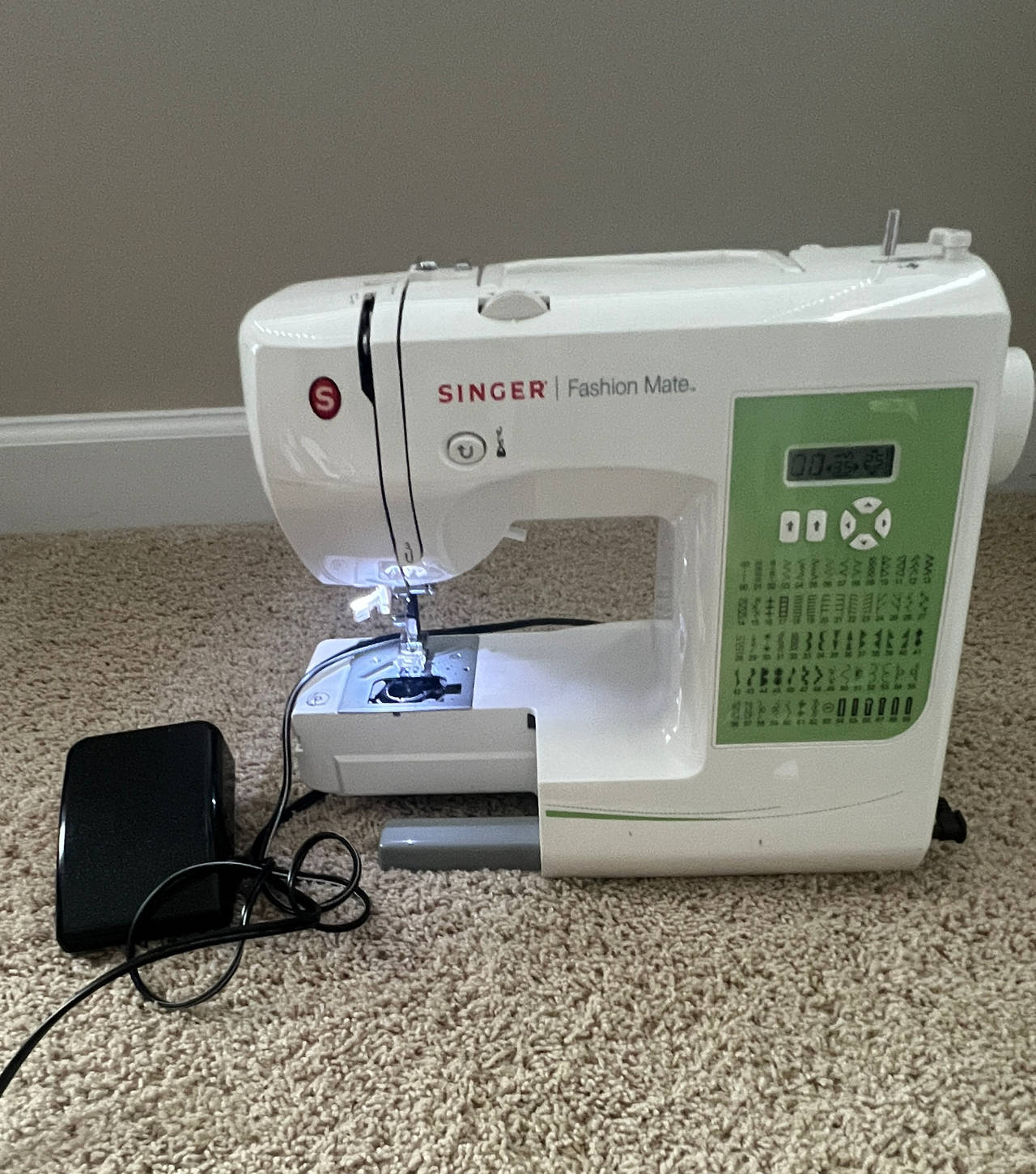 Singer Fashion Mate 7256 Computerized Sewing Machine