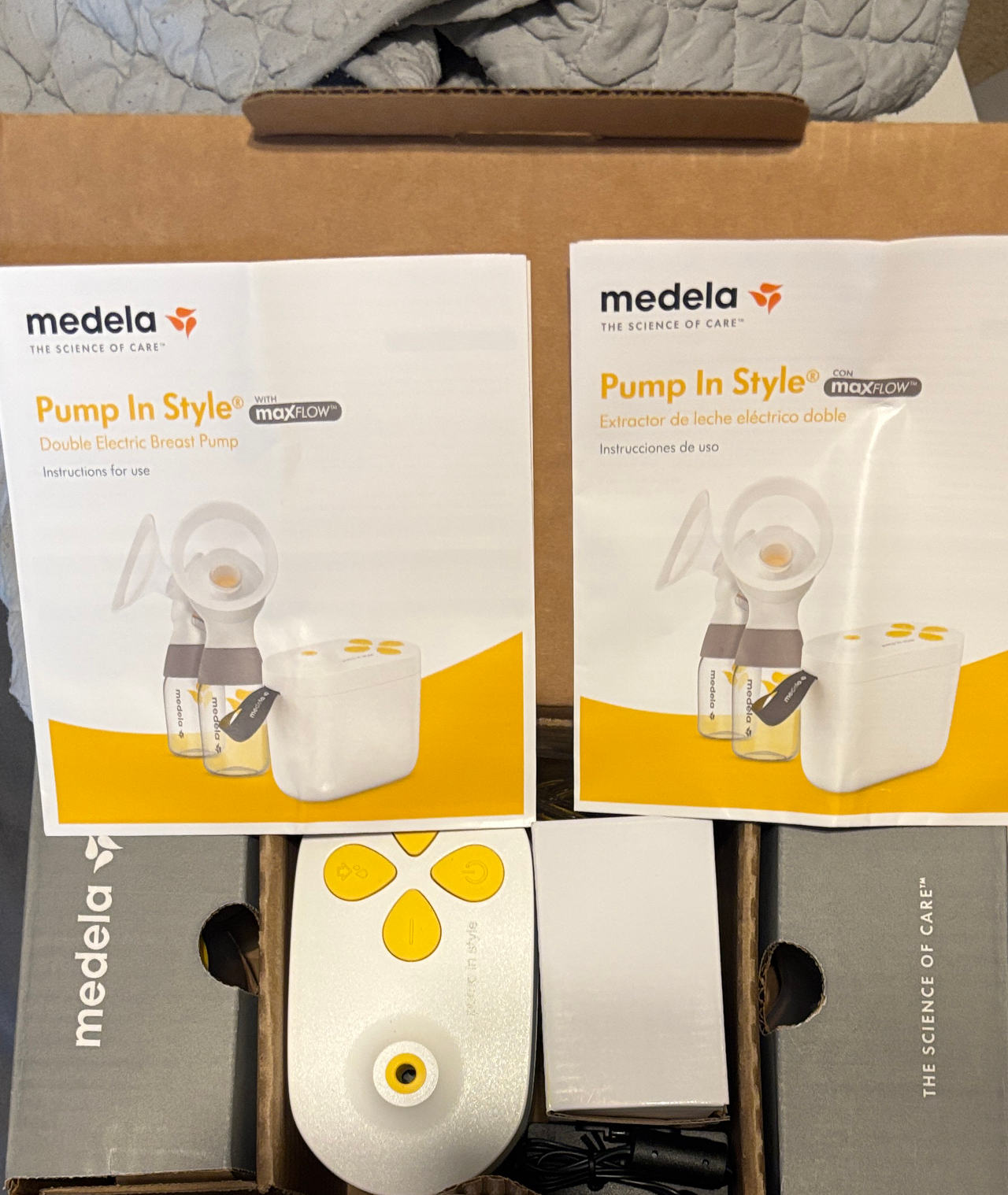 Medela Pump In Style with MaxFlow Double Electric Breast Pump