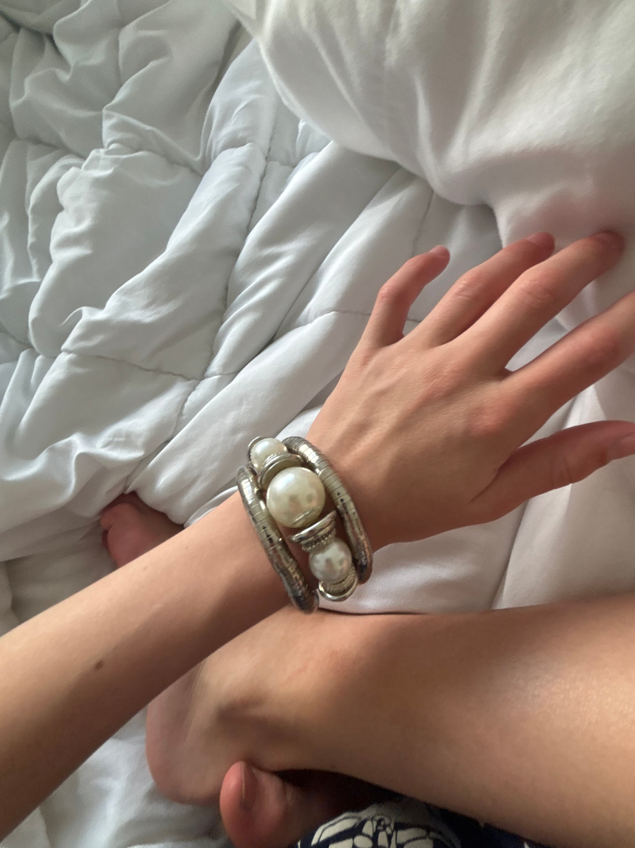 pearl bracelet