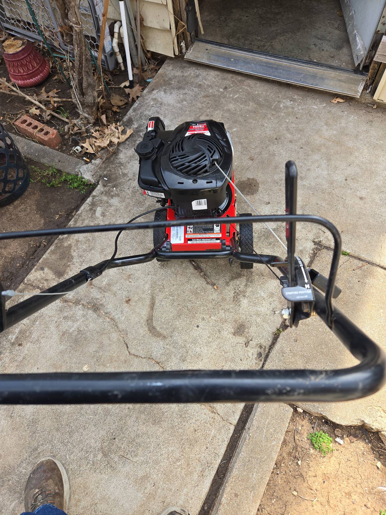 Troy-Bilt TB554 Lawn Edger