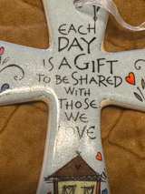 Each Day Porcelain Cross - Image 3