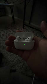 Apple AirPods Pro - Image 2