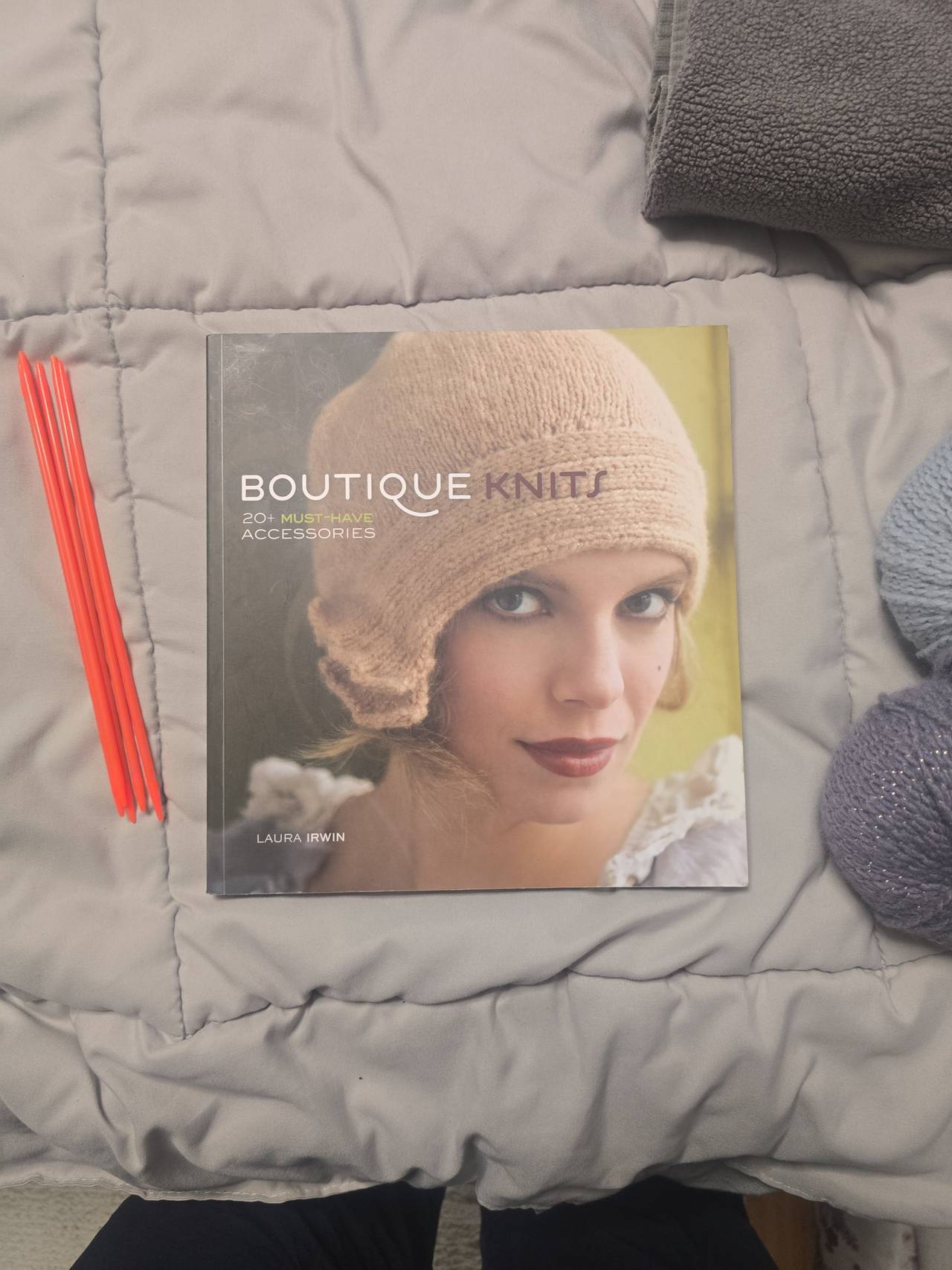 Boutique Knits by Laura Irwin